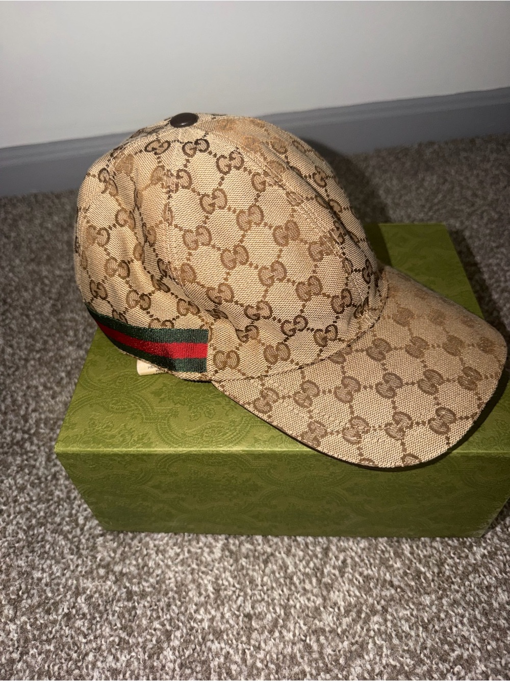 Authentic  Gucci Hat